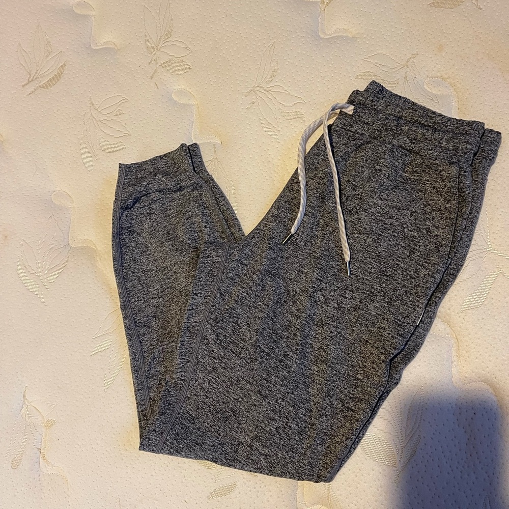 Vuori Performance Jogger